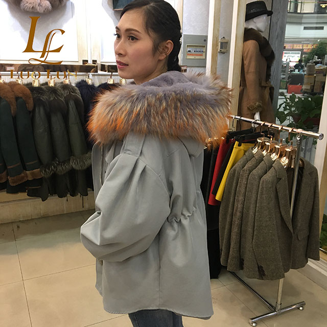 Add to CompareShare Custom design lady winter coat real raccoon fur collar parka
